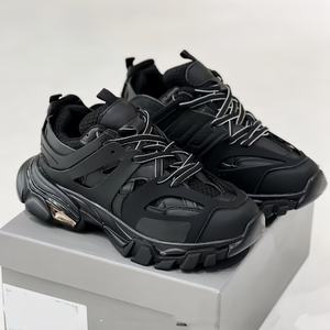 Zapatos de Diseñador de Lujo, Zapatillas Retro de Moda Track 3.0, Zapatos Deportivos Casuales con Luces LED para Hombre y Mujer, de Alta Calidad, para Correr, Caminar y Hacer Deporte - Product Image 4