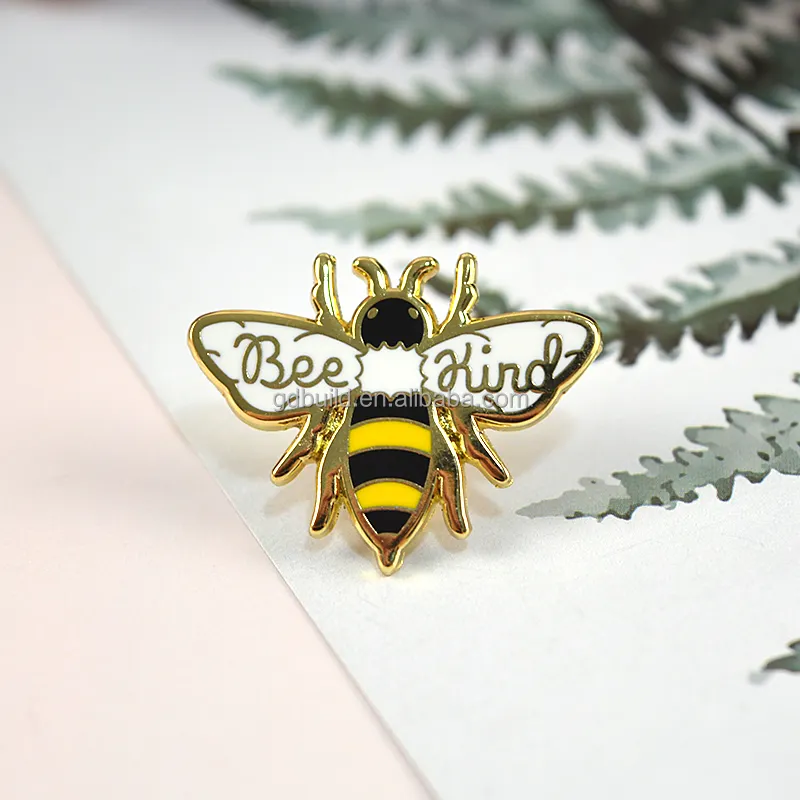 OEM hochwertige Cartoon kreative süße Mini Bienen legierung Brosche niedlichen Wespen buchstaben Brosche Biene Emaille Pin