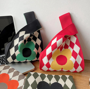 Sac à main mini de haute qualité 2026, nouveau sac à bandoulière personnalisé, sac fourre-tout en tricot à fleurs, sac fourre-tout à carreaux, sacs fourre-tout marocains - Product Image 3