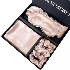 طقم هدايا أغطية وسائد من حرير الساتان بنقشة الشارموز، أكياس وسائد بمقاسات مختلفة - Product Image 1