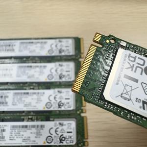 Original <span class=keywords><strong>PM981A</strong></span> M.2-2280 PCIe 3.0 256GB 512GB 1TB 2TB Solid-State-Laufwerk, kompatibel mit Laptops und Desktops, neu oder gebraucht. - Product Image 3