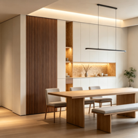 Meubles sur mesure pour toute la maison : Armoire moderne sans poignées en MDF crème avec mur à lattes, niche encastrée LED, pour salon et chambre.