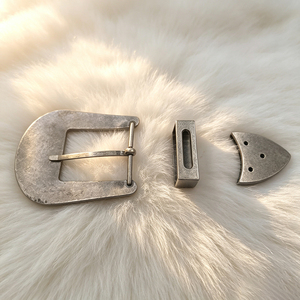 Juego de Hebillas de Cinturón Metálicas Vintage Texturizadas de 25mm, Ajustables, de Aleación, de Tres Piezas, para Hombre y Mujer, Venta al por Mayor, Personalizadas, OEM, ODM - Product Image 5