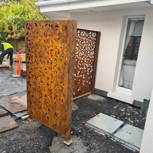 Façade en acier corten rustique - Revêtement mural extérieur perforé découpé par CNC - Product Image 4