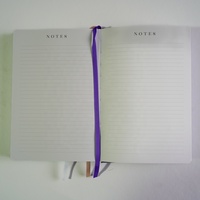 Cahier d'agenda hebdomadaire en lin violet personnalisé de 2025 à 2026 couverture A5 à couverture rigide pour emballage cadeau de liste de tâches quotidiennes annuelles