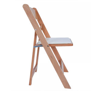 Chaise pliante en bois naturel Wimbledon bon marché pour événement de mariage en plein air - Product Image 5