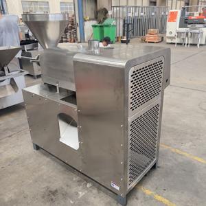 Presse à huile automatique commerciale pour huiles comestibles (arachide, soja, sésame), équipement en acier inoxydable à double pressage à froid et à chaud - Product Image 3