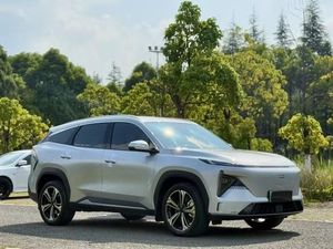 Geely Galaxy M9 Édition Pilote PHEV 2025, 210 km, 4x4, 6 places, SUV <span class=keywords><strong>d</strong></span>'<span class=keywords><strong>occasion</strong></span> à énergie nouvelle pour l'exportation à l'étranger - Product Image 5