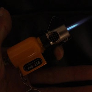 Bán Sỉ Đèn Pin Mini Đèn Pin Thổi Ngọn Lửa Cầm Tay Có Thể Nạp Lại Tùy Chỉnh - Product Image 2