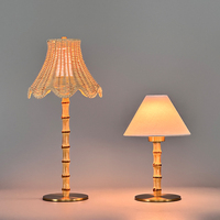 Lampe de table en bambou rechargeable moderne en matériaux naturels, à commande tactile, à intensité variable, pour usage hôtelier, sans fil