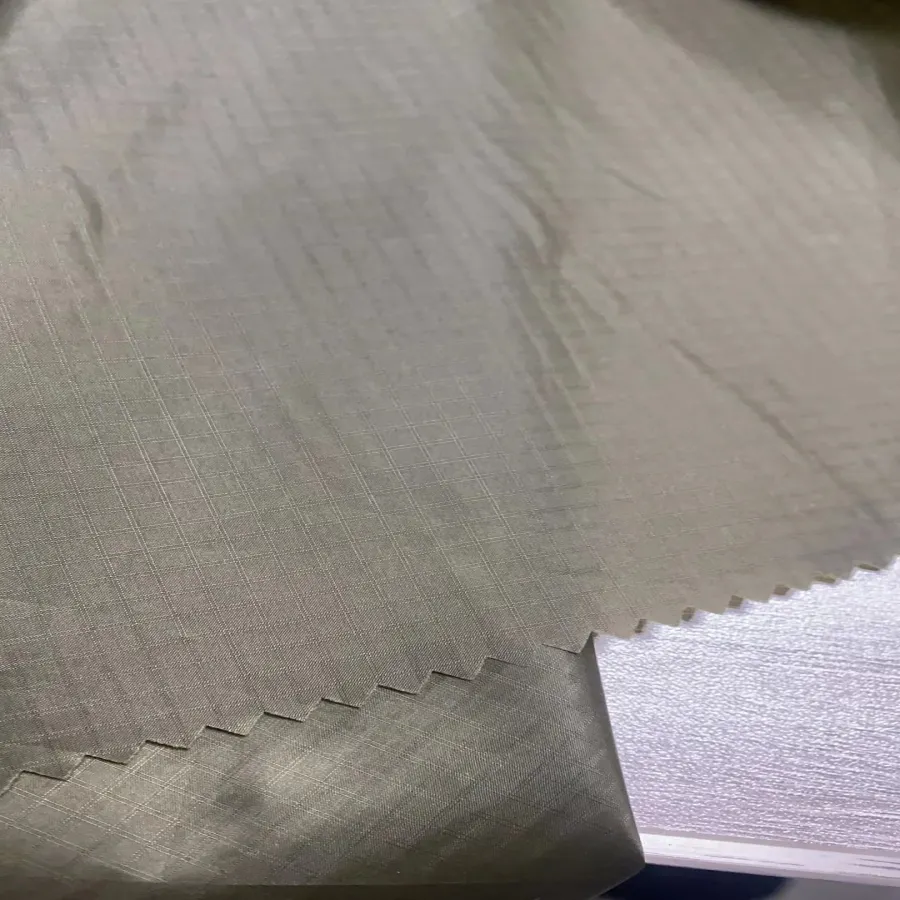 Tecido de borracha revestido, taffeta de poliéster 20d com silicone dupla face à prova d'água 2000mm para tecido de borracha poly