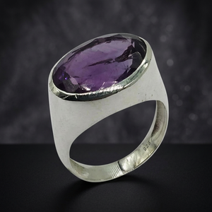 Anillo Elegante de Plata 925 con Gema de Amatista, Anillos Finos de Calidad Superior con Brillo Impresionante - Product Image 2