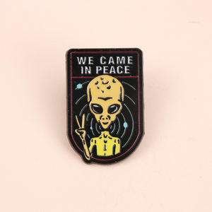 Science-fiction avec des lettres humoristiques nous sommes venus en paix émail métal drôle épinglettes broches Badges <span class=keywords><strong>bijoux</strong></span> en gros cadeau - Product Image 6