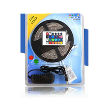 Offre Spéciale Kit Complet Neuf Bande LED SMD 2835 RGB 5M (16,4 pi) avec Télécommande IR 24 Touches et Adaptateur