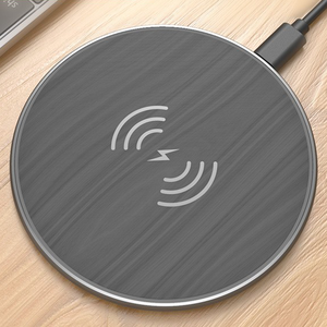 Diseño de gama alta <span class=keywords><strong>Base</strong></span> magnética inalámbrica redonda <span class=keywords><strong>Carga</strong></span> rápida magnética Cargador inalámbrico multicolor de alta calidad de 15W para iPhone - Product Image 3