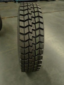 Nouveaux pneus de camion de service lourd toutes marques 155/70R13 diagonaux pleins pour remplacement/réparation Modèle 7.50-16 Origine US - Product Image 6