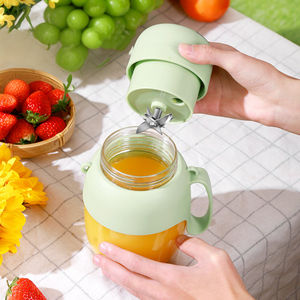 Bouteille de sport double couvercle sans fil portable grande capacité pour jus de fruits, vente en gros - Product Image 1