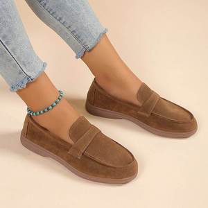 Mocasines de Ante sin Cordones con Punta Redonda, Pantuflas Cómodas para Todas las Estaciones, Suela y Entresuela de EVA, Forro de Microfibra, Hebilla de Cuero Genuino - Product Image 3