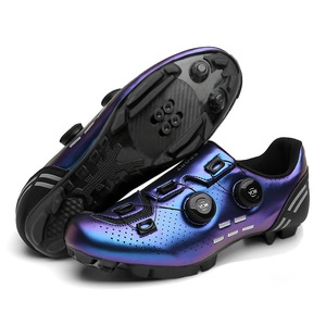 <span class=keywords><strong>Scarpe</strong></span> da <span class=keywords><strong>Ciclismo</strong></span> Professionali da Uomo con Chiusura a Scatto per Bici da Strada e Mountain Bike in Carbonio <span class=keywords><strong>Bianche</strong></span> - Product Image 4