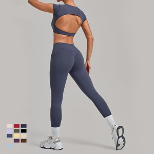 Ensemble de <span class=keywords><strong>yoga</strong></span> 2 pièces YIYI : Haut de <span class=keywords><strong>yoga</strong></span> à col rond et dos nu, Leggings taille haute effet push-up avec double poche latérale – Tenue de sport et fitness - Product Image 3