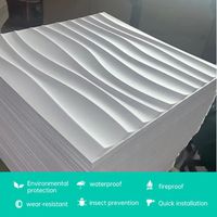 Panneau de plafond en PVC moderne à bas prix, dalles de faux plafond suspendues, panneau mural décoratif/autocollant, résistant au feu et à l'humidité