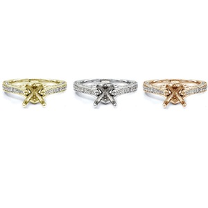 Bague de fiançailles et de mariage pour femme en or blanc massif 18 carats de haute qualité, sertie de diamants véritables en pavé, finition brillante et de la meilleure qualité. - Product Image 4