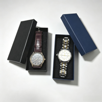 Boîte cadeau rectangulaire de luxe en carton rigide réutilisable pour montre et collier avec insert en éponge