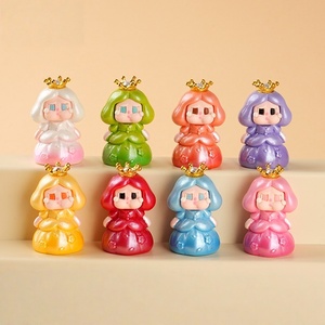 Charms Popolari in Resina a Forma di Principessa con Corona Colorata, Forniture Artistiche in Resina, Charms Personalizzati 3D a Forma di Principessa, Charms Fai da Te per Custodie Telefoniche - Product Image 1