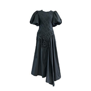 Vestito estivo di alta qualità da donna di nuovo stile elegante francese semplice abito lungo a sbuffo con collo rotondo elegante plissettato elegante abito da festa - Product Image 3