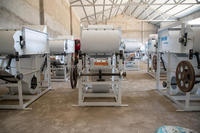 Machine à décortiquer les grains de café à moteur diesel, haute efficacité 2,2 kW, capacité 1500 kg/h, taux de décorticage élevé 98%-99%, 220V