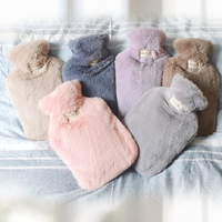 Bouteille d'eau chaude de haute qualité en gros 1000 ml/2000 ml avec housse en peluche douce LOGO personnalisé Sac d'eau chaude