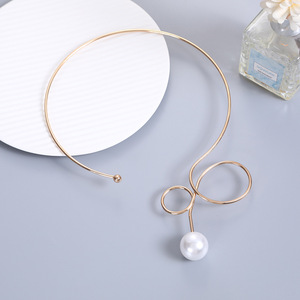 Collier ras du cou tendance et très prisé, design minimaliste chic avec anneau uni, style doux et audacieux, fausse perle, chaîne en cuivre et bambou pour femme - Product Image 2