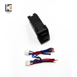 Cargador de coche KEDI con puertos USB tipo A duales, carga rápida de 12V a 5V para vehículos Toyota - Product Image 3