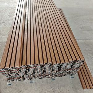Revêtement mural extérieur en WPC fourni par l'usine, panneau composite <span class=keywords><strong>bois</strong></span>-plastique gaufré, matériau teck, technique brossée - Product Image 1