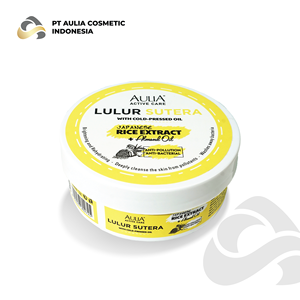 Crema de manos ultra hidratante con fórmula anti-resequedad y extractos naturales para manos suaves y de aspecto juvenil. - Product Image 1
