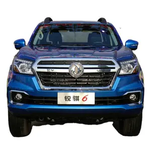 الصين دونغفنغ البسيطة الغنية 6 محرك البنزين 2WD رافعة شاحنة خفيفة لنقل السلع مع كابينة مزدوجة