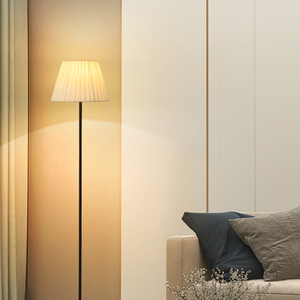 Lámpara de Pie Cálida y Romántica con Cubierta de Tela Blanca Pura, Base de Hierro, Estilo Simple para Dormitorio, Sala de Estar, Estudio - Product Image 2