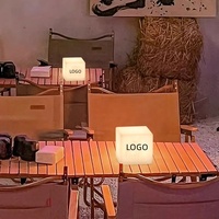 Lampe d'ambiance cube 16 couleurs LED Logo personnalisé Rechargeable Lumière d'ambiance sans fil RGB Bar Lampe de décoration de table
