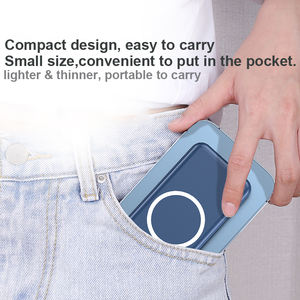 Cargador Portátil de 10000mAh con Pantalla LED, Cable Magnético Integrado e Interfaz de Entrada Micro USB para Dispositivos Móviles - Product Image 3