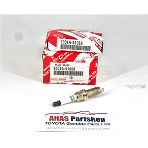 Bougie d'allumage d'origine 9004A-91068 pour Toyota Yaris, Agya/Wigo, Calya, Avanza & Rush - Product Image 1