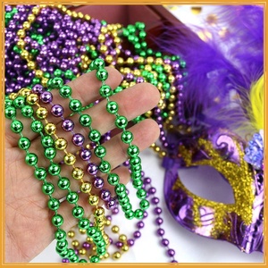 Collar de Cuentas Redondas Metálicas DAMAI en Morado, Dorado y Verde para Fiesta de Mardi Gras, Collar Colorido para Carnaval y Accesorios de Fotografía - Product Image 5