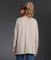 Pull-over streetwear oversize en maille brossée asymétrique à bords bruts, respirant et anti-boulochage, collection printemps 2026, pour femme