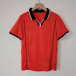 Camiseta de Fútbol Gris sin Estampado, Cuello Redondo, Corte Atlético, para Hombre, Diseño Personalizado para Equipos, Camiseta Deportiva de Alto Rendimiento - Product Image 5