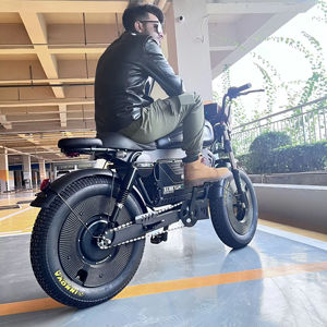 Tricycle Électrique Haute Vitesse 3000W Style Moto, Confortable pour la Ville, avec Moteur Brushless au Moyeu, Fiable - Product Image 4
