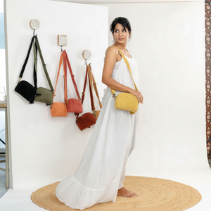 2025วินเทจแฟชั่นผู้หญิงหนังแท้สายคาดลำตัวกระเป๋าสะพายไหล่สายโซ่ความจุขนาดใหญ่กระเป๋าสะพายข้างกระเป๋าคาดอกกระเป๋าขนาดเล็ก - Product Image 1