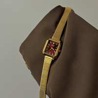 Montre élégante vintage pour femme, luxe, quartz, boîtier en alliage, bracelet en acier inoxydable, cadran en verre, 30 mm, mouvement Seiko, rouge