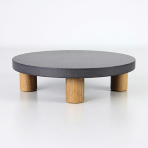 Tabla Redonda Elevada de Madera de Roble Ecológica y Biodegradable con Patas Cilíndricas para Servir, para Hoteles y Restaurantes, con Logotipo Personalizado OEM, Vietnam - Product Image 1