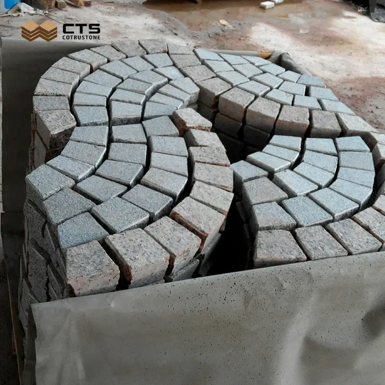 工場直接カスタムファン形状屋外中国G603 Granitoポーランド石キューブ舗装タイル材料