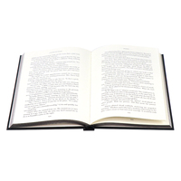 Création d'éditions spéciales de mon livre imprimé roman romantique à couverture rigide avec feuille d'aluminium sur la couverture et bords pulvérisés