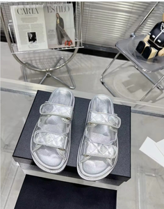 2026 Fashion Trend High-Quality Designer Brand <b>Flat</b> Beach <b>Sandals</b> - Product Image 2